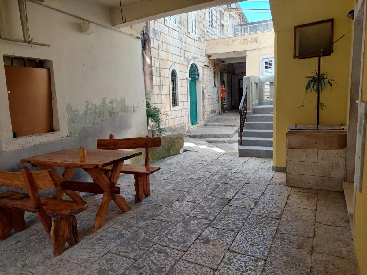 Apartmani Antonia Račišće Zewnętrze zdjęcie
