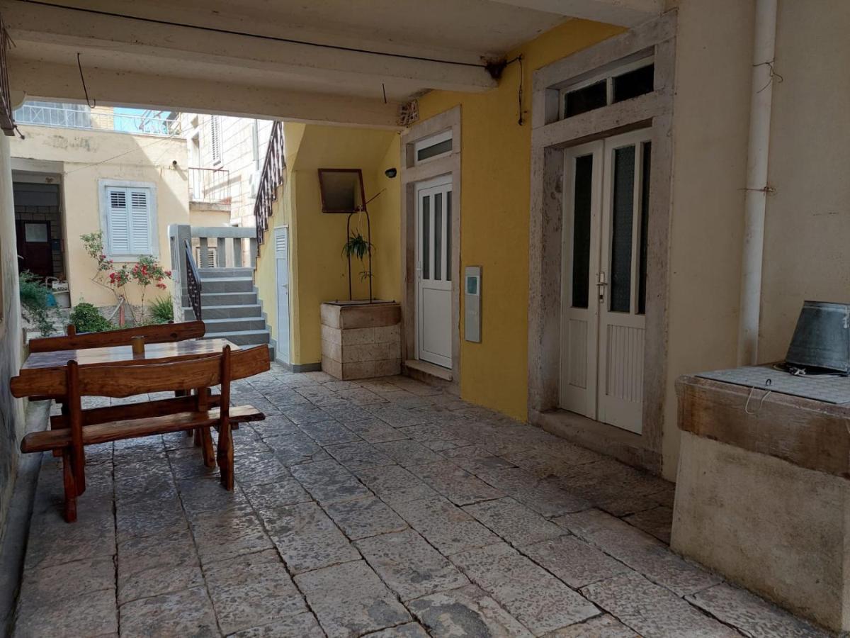 Apartmani Antonia Račišće Zewnętrze zdjęcie